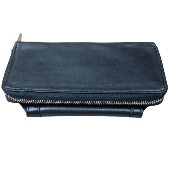 Rough Roses Women’s Black Faux Leather Zip Clutch Wallet Purse Accessory - Picture 9 of 9